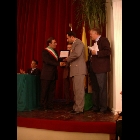 030 Consegna di una targa ricordo.JPG